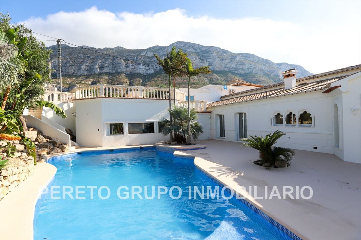 5 soveværelse Villa til salg i Denia med swimmingpool garage - € 1.090.000 (Ref: 9126191)