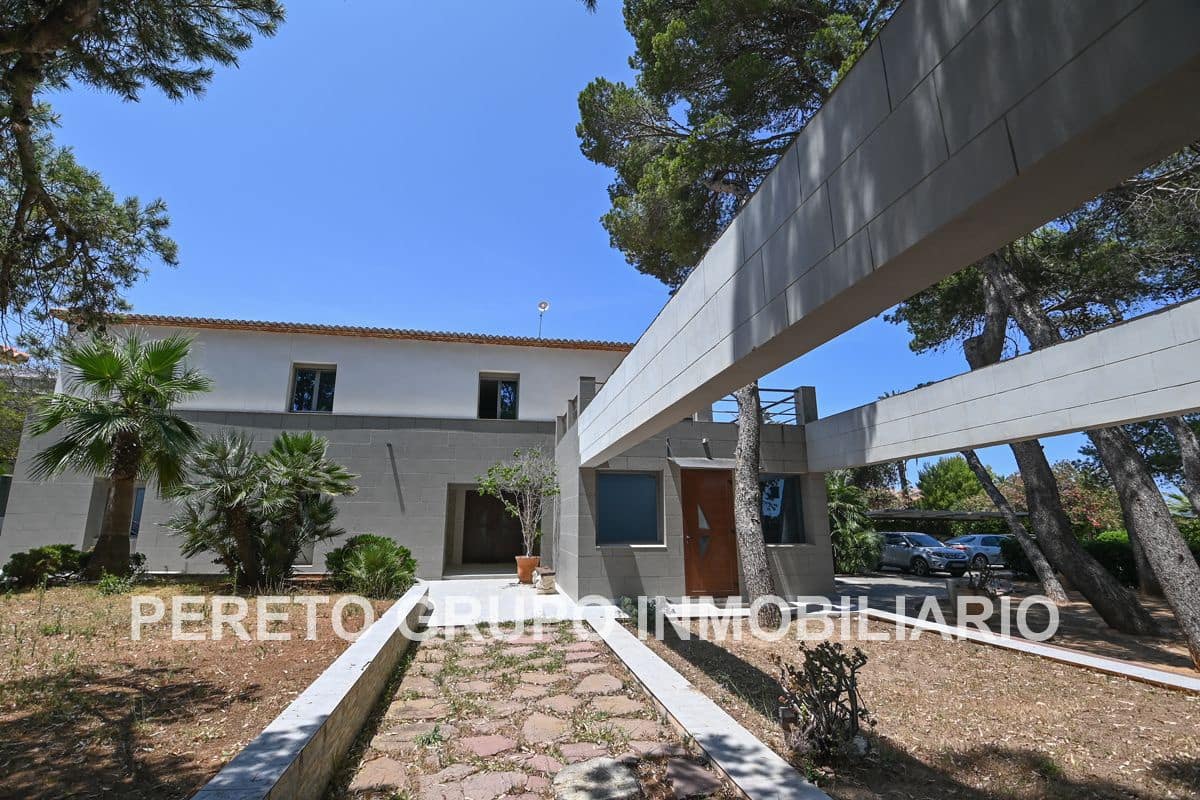 6 makuuhuone Huvila myytävänä paikassa Denia mukana uima-altaan 
autotalli - 1 850 000 € (Ref: 9131018)