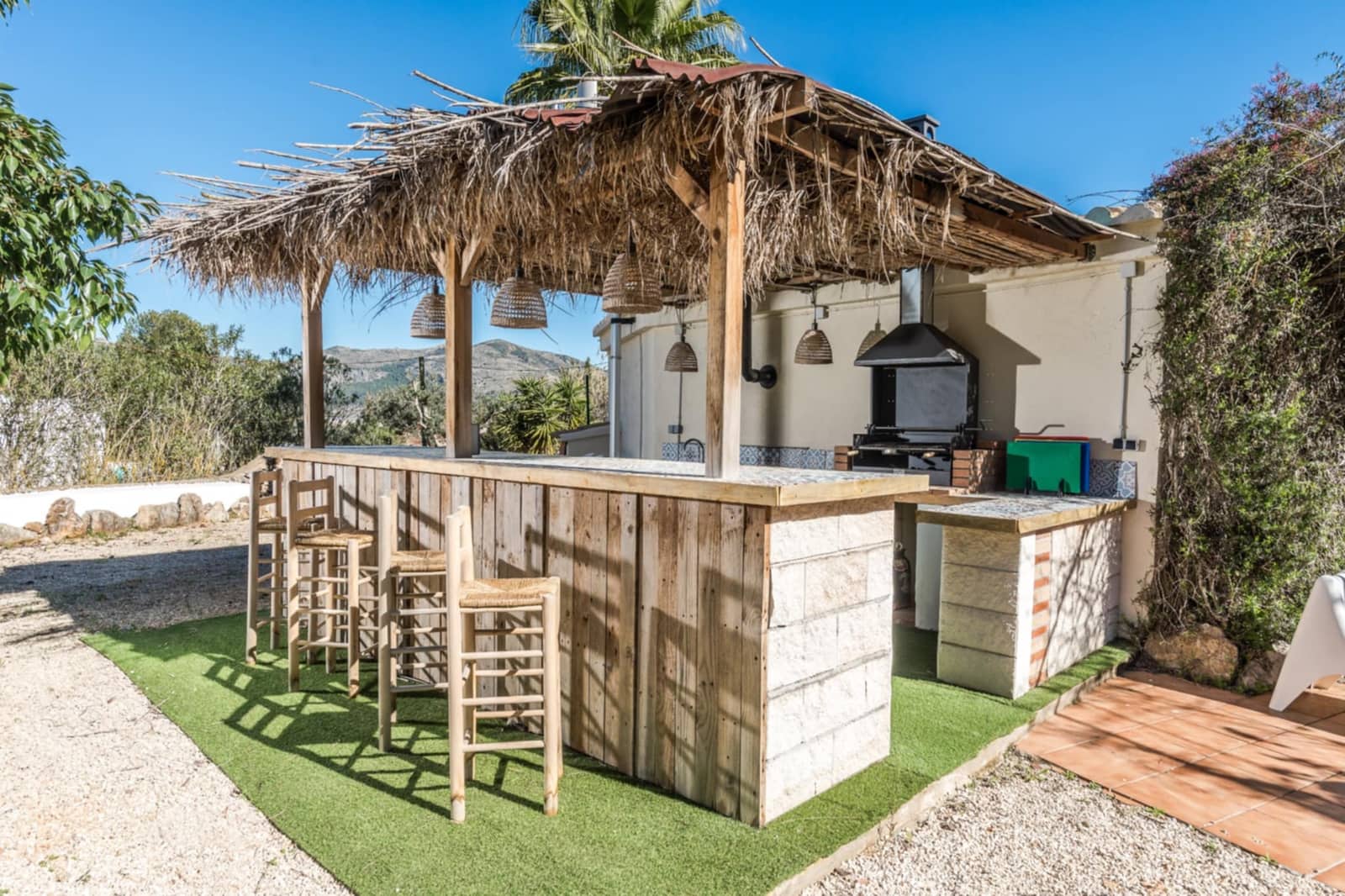 9 Zimmer Villa zu verkaufen in Lliber mit Pool Garage - 995.000 € (Ref: 9144211)