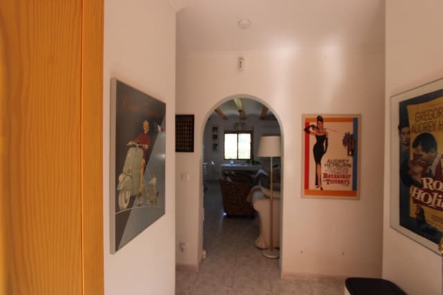 3 chambre Villa/Maison à vendre à Orba avec piscine garage - 525 000 € (Ref: 9170500)