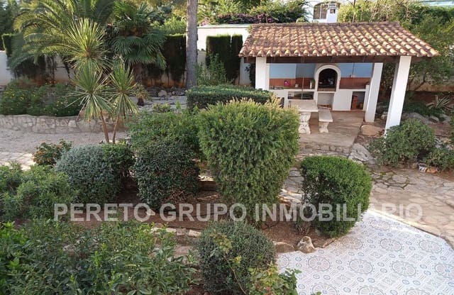 6 makuuhuone Huvila myytävänä paikassa El Montgó, Dénia mukana uima-altaan 
autotalli - 790 000 € (Ref: 9170501)