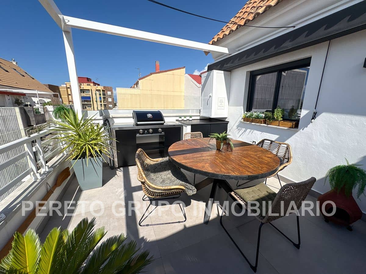 2 bedroom Penthouse for sale in Denia with garage - € 478,000 (Ref: 9191883)