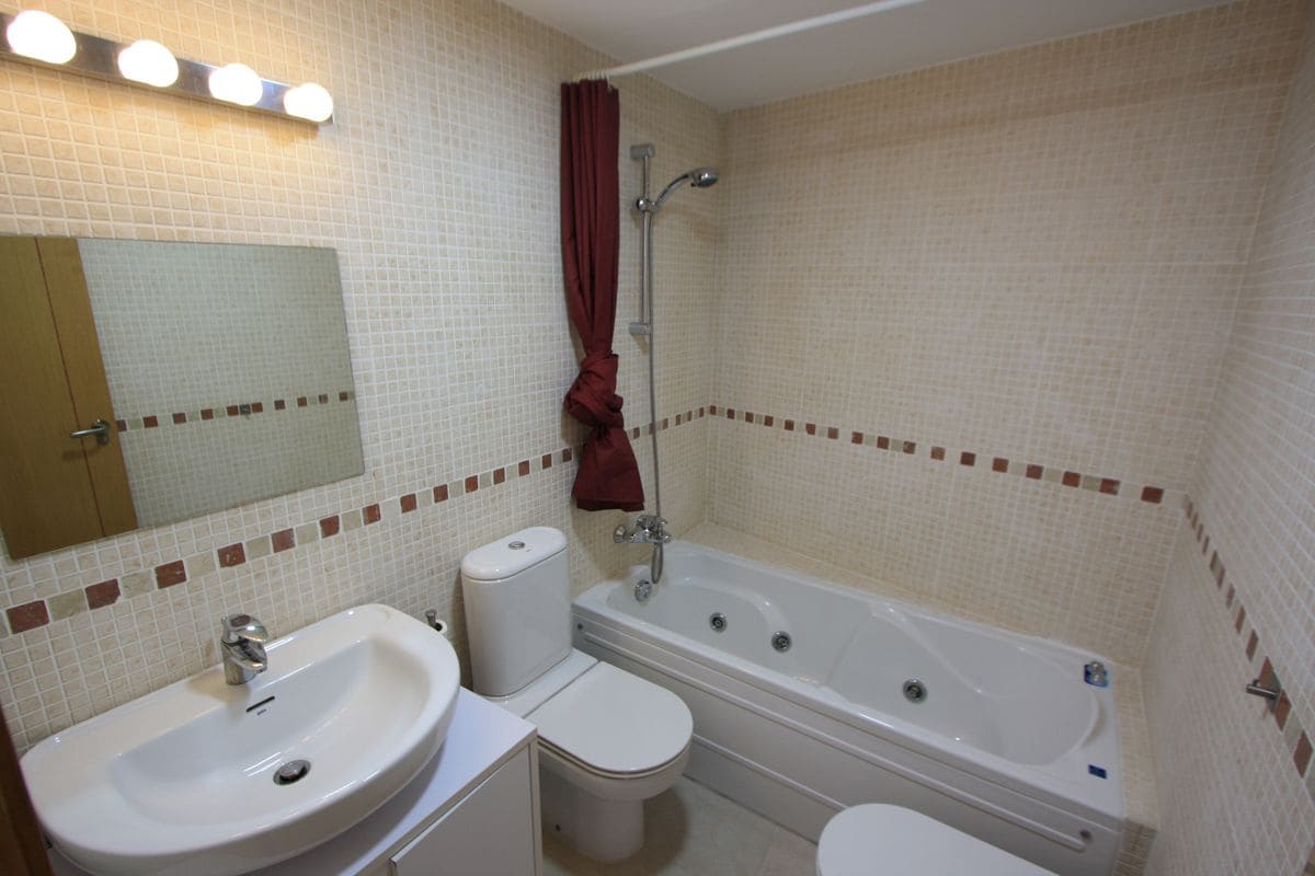 2 bedroom Apartment for sale in Denia with pool garage - € 365,000 (Ref: 9216371)