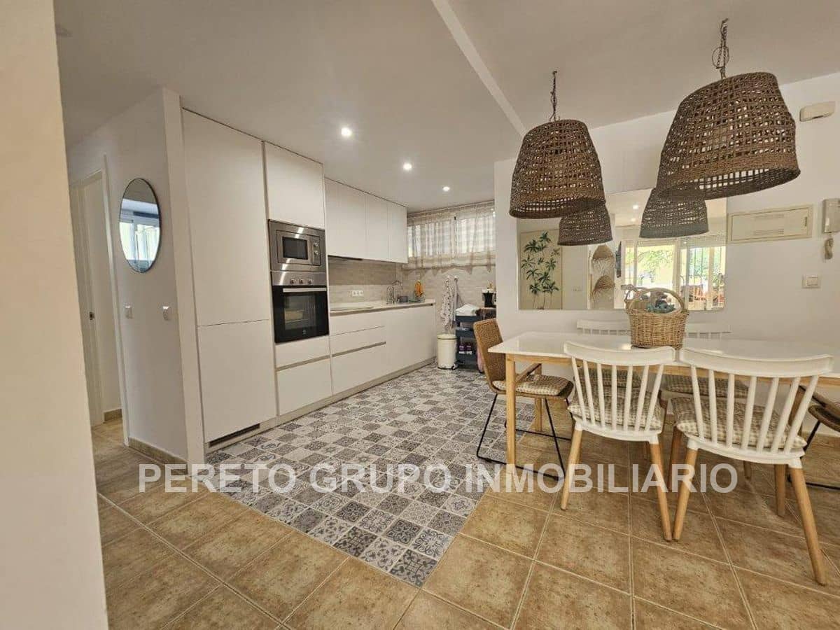 3 bedroom Apartment for sale in Denia with pool garage - € 395,000 (Ref: 9237071)