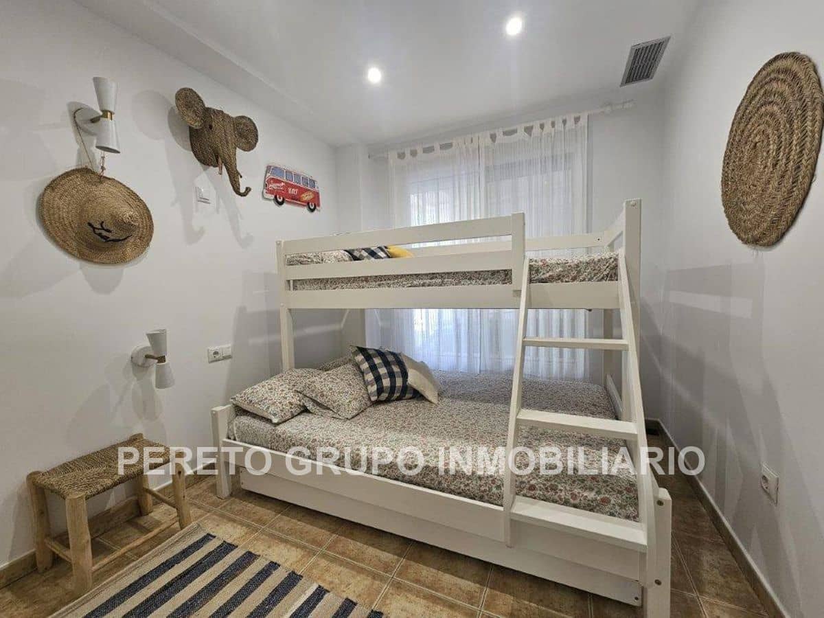 3 bedroom Apartment for sale in Denia with pool garage - € 395,000 (Ref: 9237071)