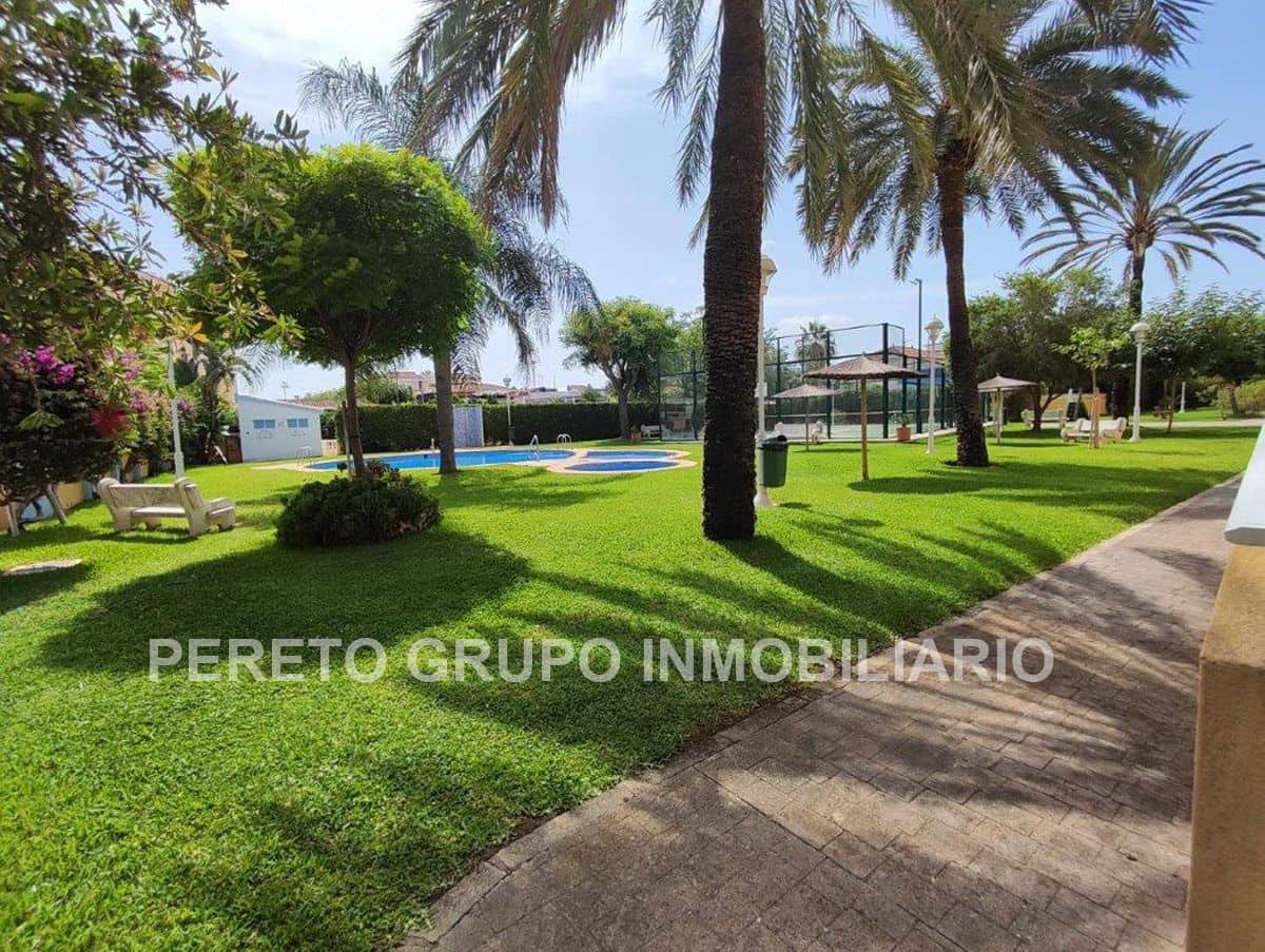 3 bedroom Apartment for sale in Denia with pool garage - € 395,000 (Ref: 9237071)