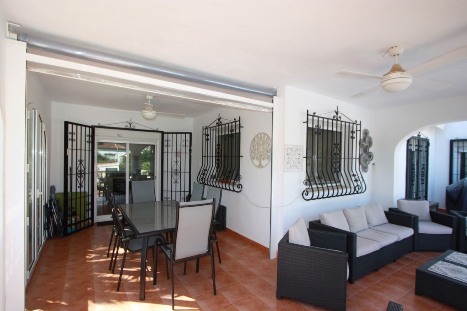 3 sypialnia Willa na sprzedaż w Jalon / Xalo z basenem garażem - 499 000 € (Ref: 9244371)