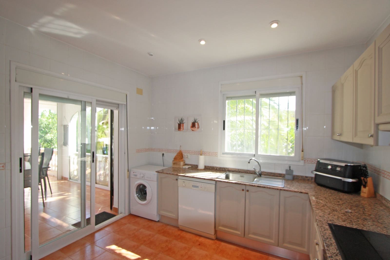 3 sypialnia Willa na sprzedaż w Jalon / Xalo z basenem garażem - 499 000 € (Ref: 9244371)