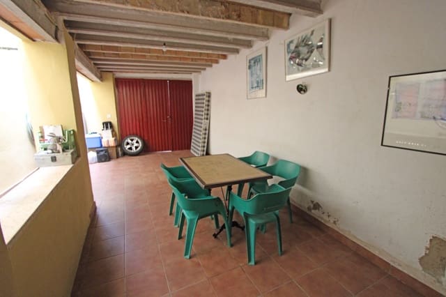 5 slaapkamer Huis te koop in Sagra met garage - € 180.000 (Ref: 9249143)