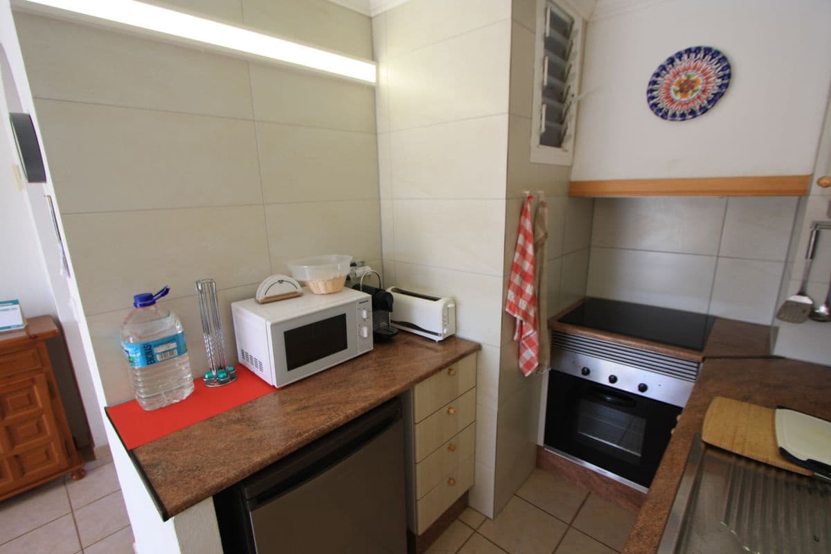 1 soveværelse Lejlighed til salg i Denia med swimmingpool garage - € 145.000 (Ref: 9271800)