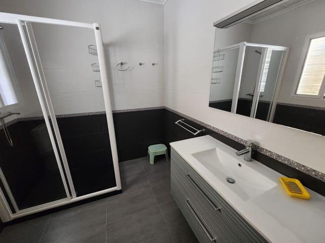 3 sovrum Hus till salu i Tormos med garage - 222 000 € (Ref: 9279735)