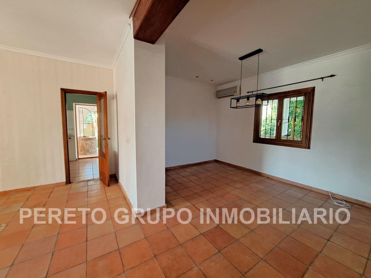 6 soverom Villa til salgs i Orba med svømmebasseng garasje - € 750 000 (Ref: 9318096)