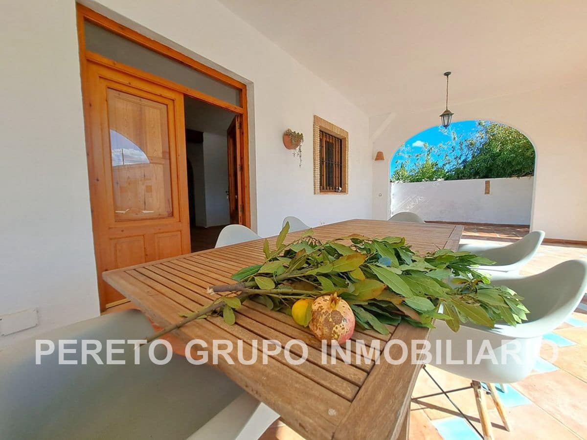 6 soverom Villa til salgs i Orba med svømmebasseng garasje - € 750 000 (Ref: 9318096)