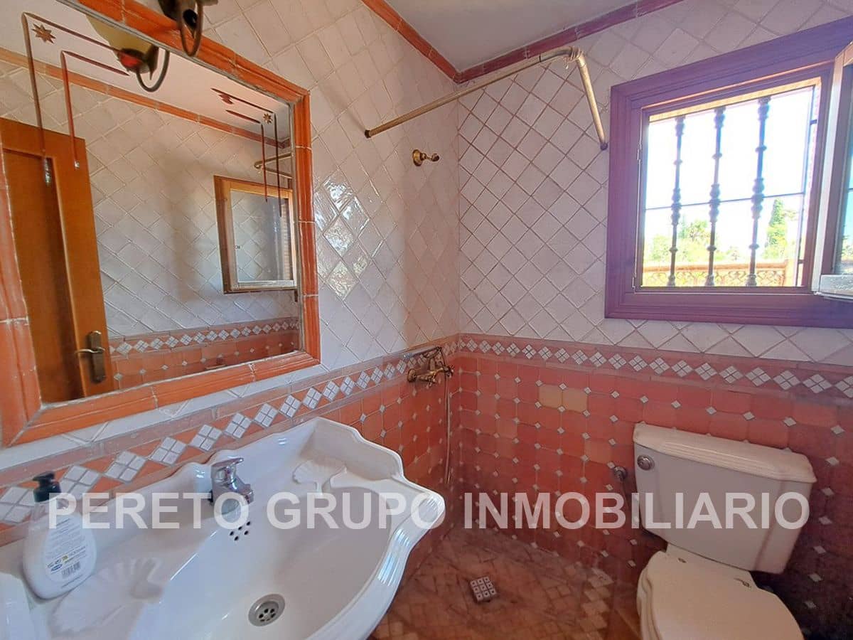 6 soverom Villa til salgs i Orba med svømmebasseng garasje - € 750 000 (Ref: 9318096)