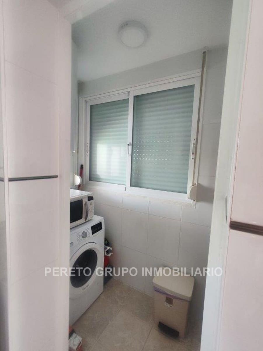 2 bedroom Apartment for sale in Denia with pool garage - € 325,000 (Ref: 9340269)