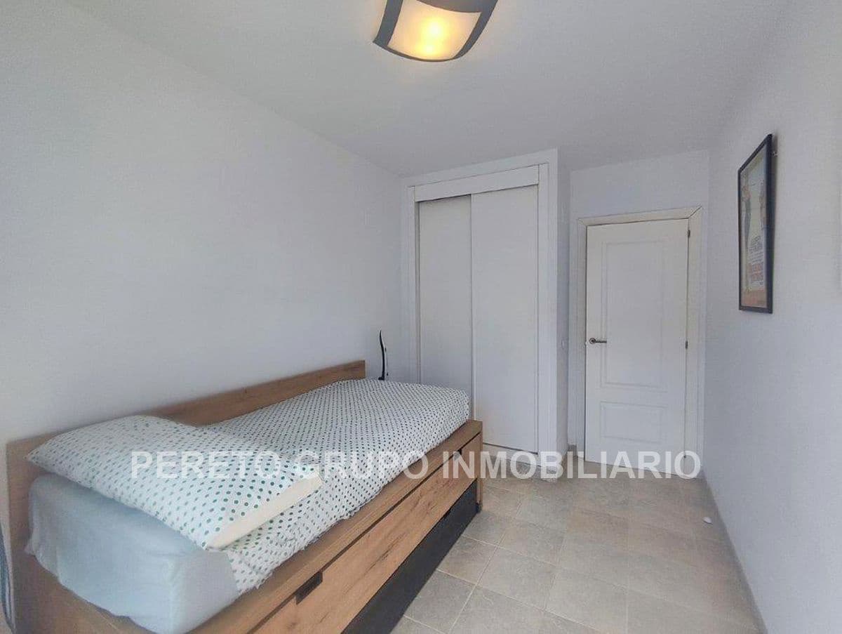 2 bedroom Apartment for sale in Denia with pool garage - € 325,000 (Ref: 9340269)