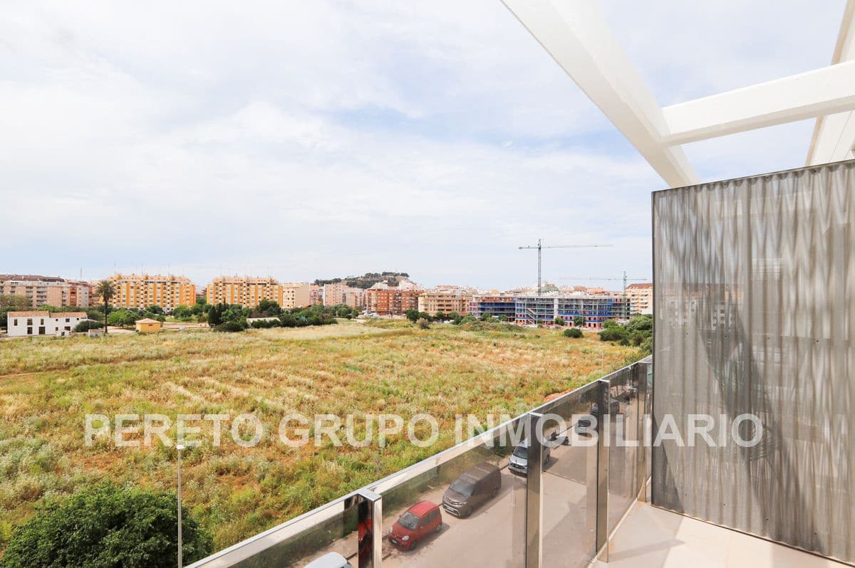 1 quarto Penthouse para venda em Denia com piscina garagem - 298 000 € (Ref: 9340270)