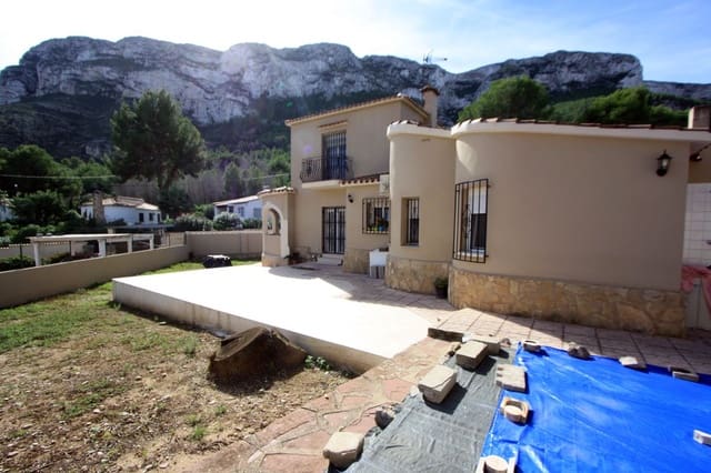 4 soveværelse Villa til salg i El Montgó, Dénia med garage - € 550.000 (Ref: 9340276)