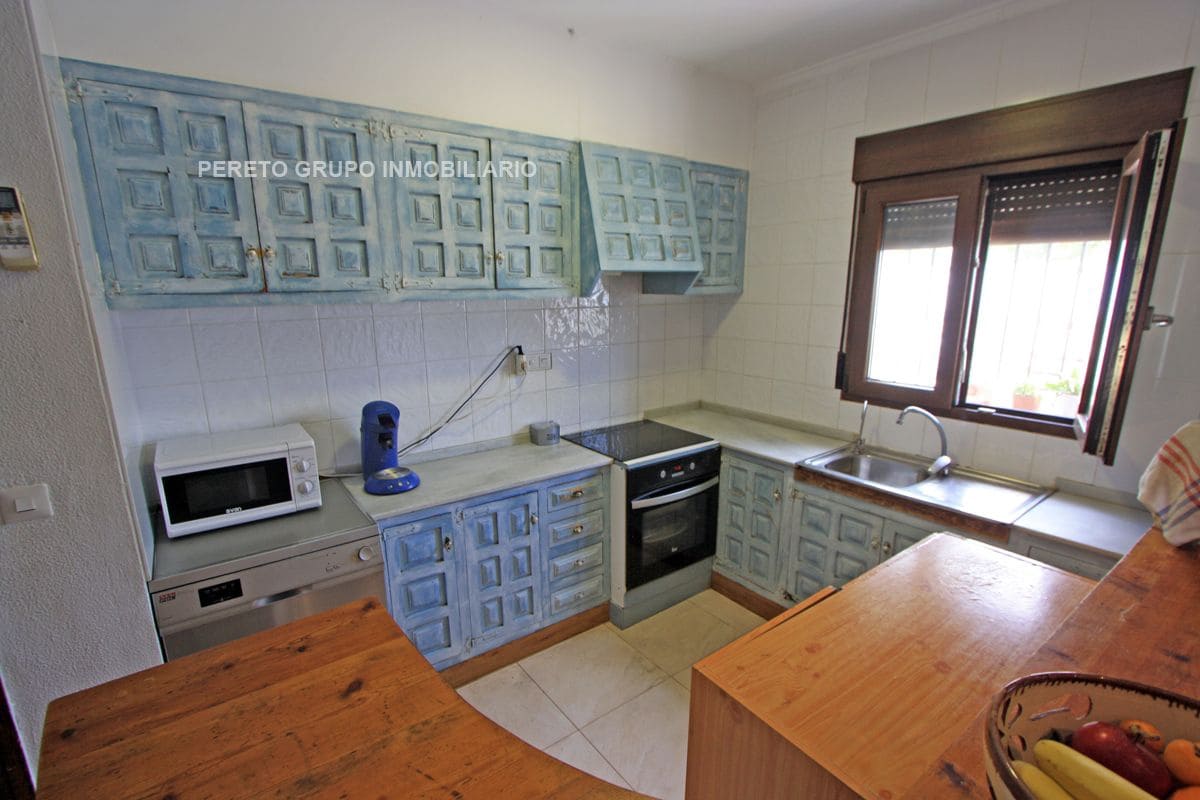 4 soveværelse Villa til salg i Denia med swimmingpool garage - € 690.000 (Ref: 9340278)