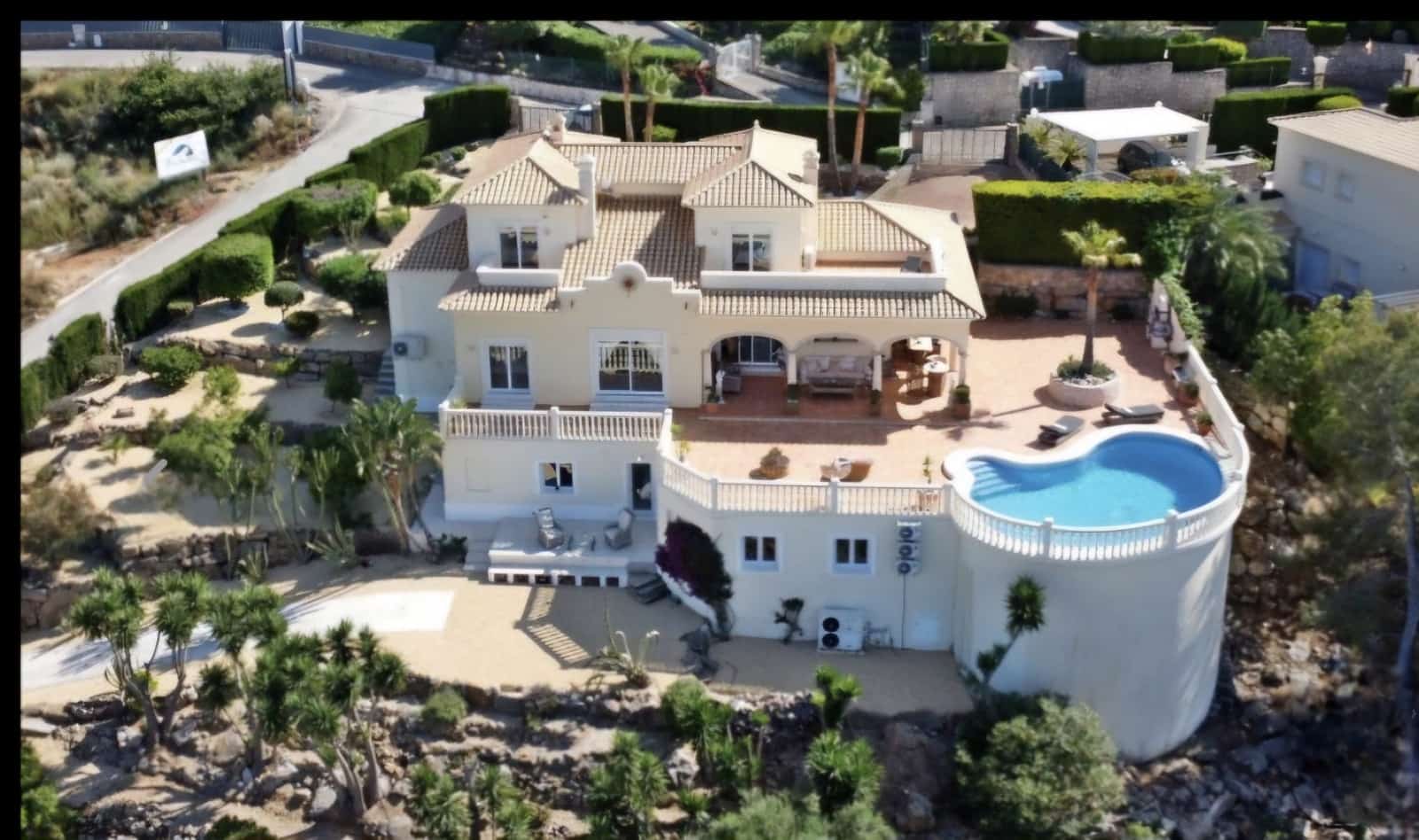 6 sypialnia Willa na sprzedaż w La Sella z basenem garażem - 1 165 000 € (Ref: 9340283)