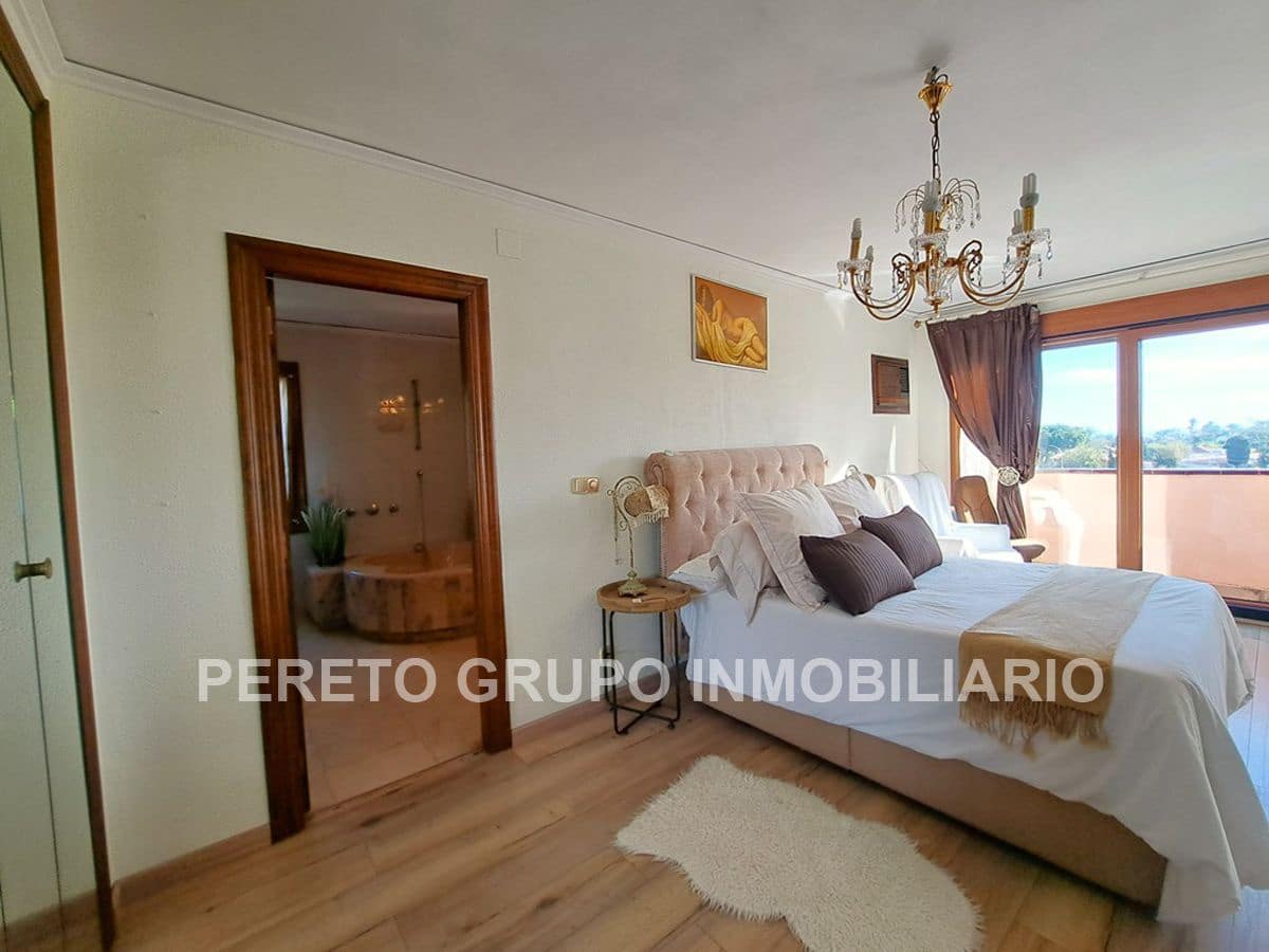 2 soveværelse Penthouse til salg i Denia med swimmingpool garage - € 477.000 (Ref: 9345690)