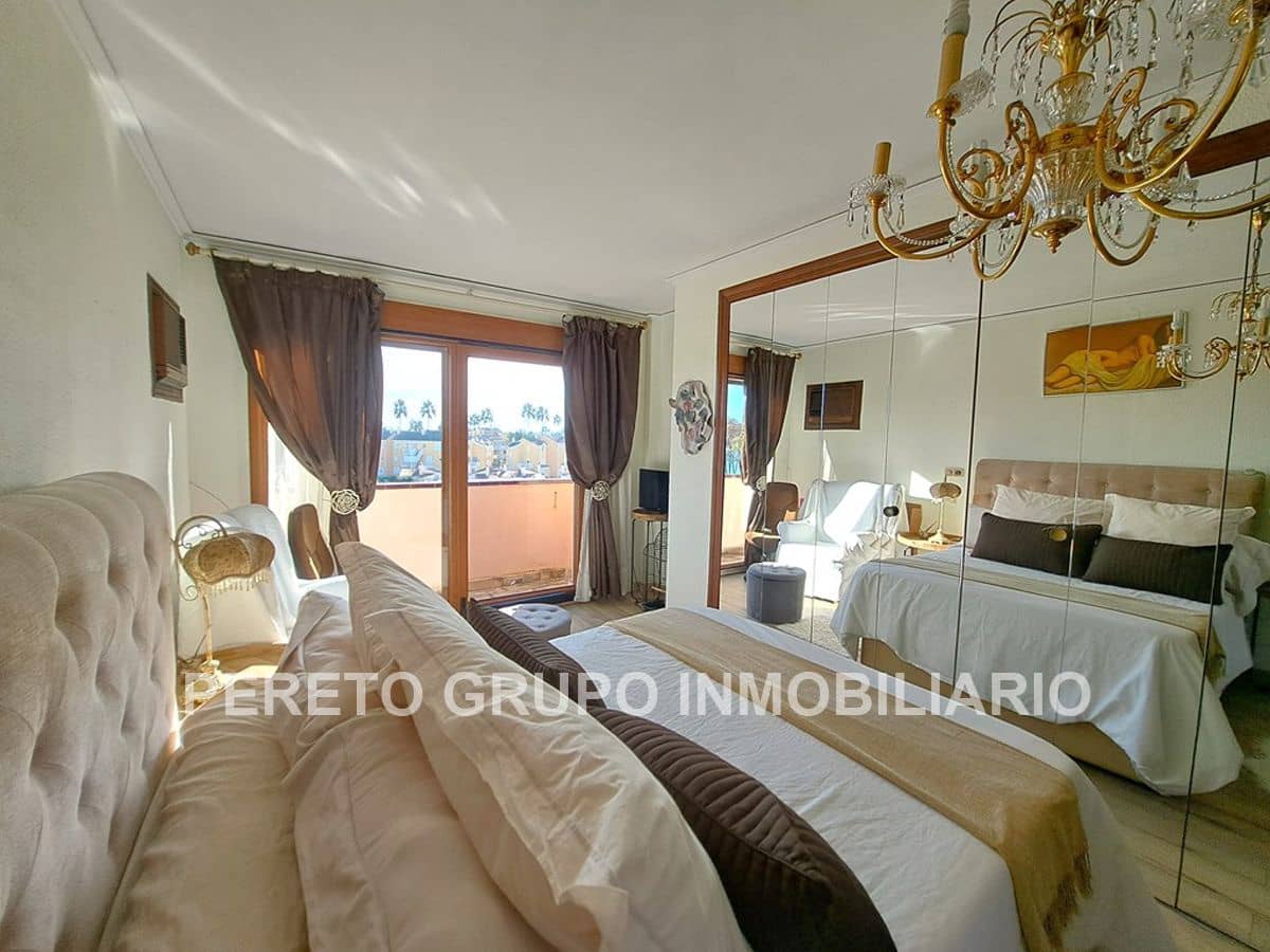 2 soveværelse Penthouse til salg i Denia med swimmingpool garage - € 477.000 (Ref: 9345690)