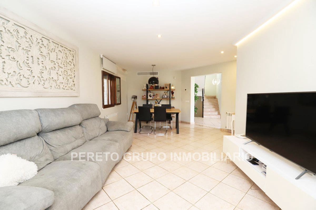 4 makuuhuone Huvila myytävänä paikassa Denia mukana uima-altaan 
autotalli - 595 000 € (Ref: 9352799)