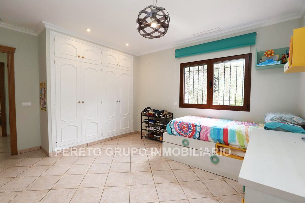 4 makuuhuone Huvila myytävänä paikassa Denia mukana uima-altaan 
autotalli - 595 000 € (Ref: 9352799)