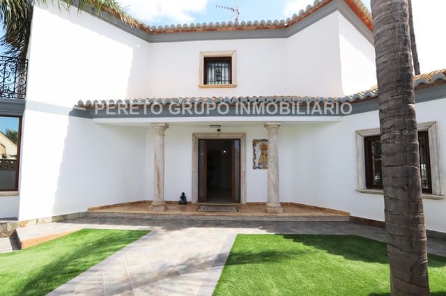 4 makuuhuone Huvila myytävänä paikassa El Montgó, Dénia mukana uima-altaan 
autotalli - 595 000 € (Ref: 9352799)