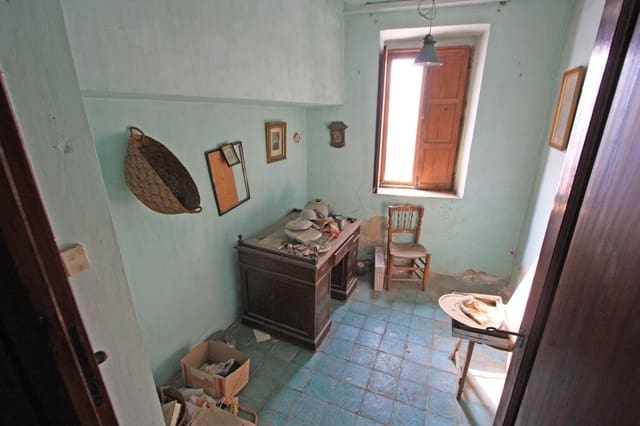 8 bedroom Townhouse for sale in El Vergel / Verger with garage - € 195,000 (Ref: 9357477)