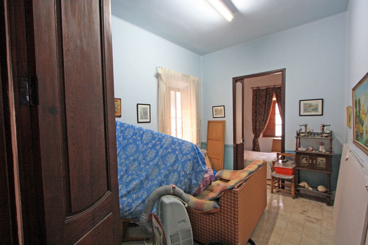 8 bedroom Townhouse for sale in El Vergel / Verger with garage - € 195,000 (Ref: 9357477)