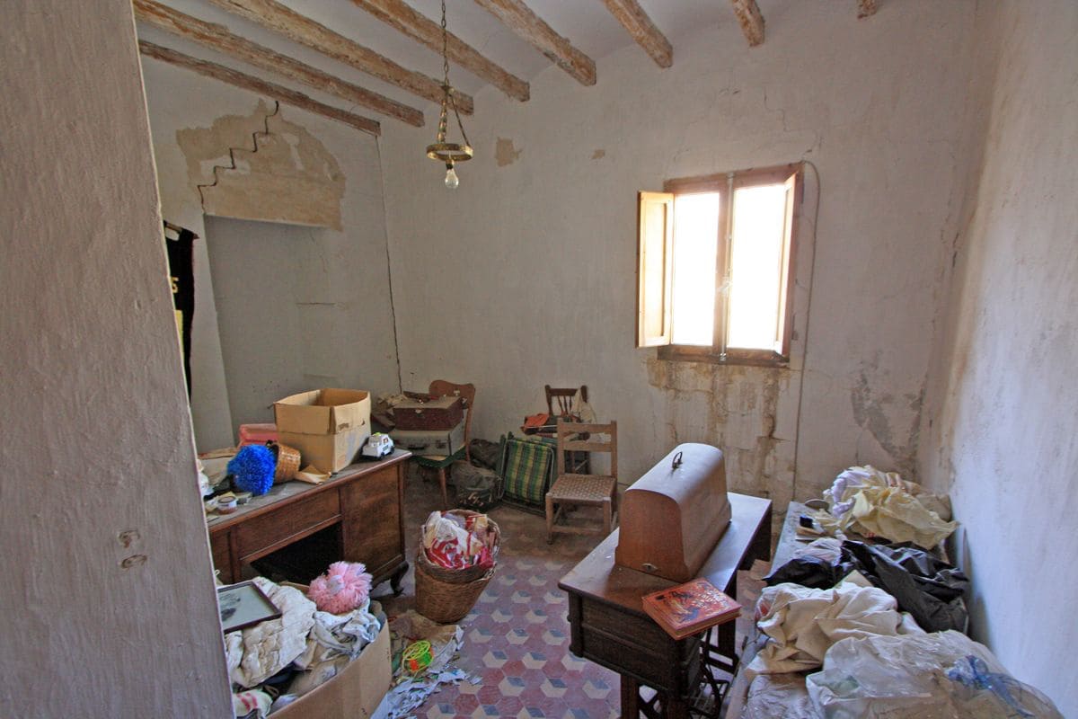 8 bedroom Townhouse for sale in El Vergel / Verger with garage - € 195,000 (Ref: 9357477)