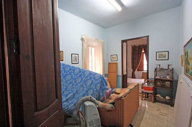 8 bedroom Townhouse for sale in El Vergel / Verger with garage - € 195,000 (Ref: 9357477)