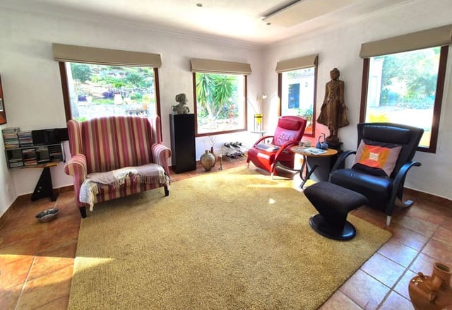 4 sypialnia Willa na sprzedaż w Jalón / Xaló z basenem garażem - 650 000 € (Ref: 9363186)