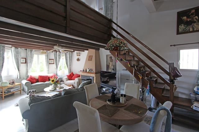 3 chambre Villa/Maison à vendre à Alcalalí / Alcanalí avec piscine garage - 420 000 € (Ref: 9436439)