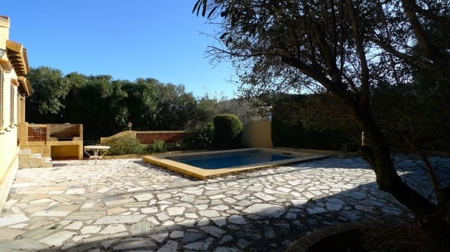 2 soverom Villa til salgs i Orba med svømmebasseng garasje - € 385 000 (Ref: 9481596)