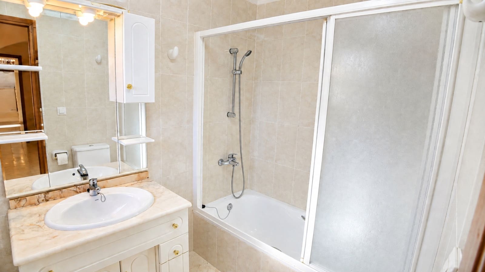 2 soverom Villa til salgs i Orba med svømmebasseng garasje - € 370 000 (Ref: 9481596)