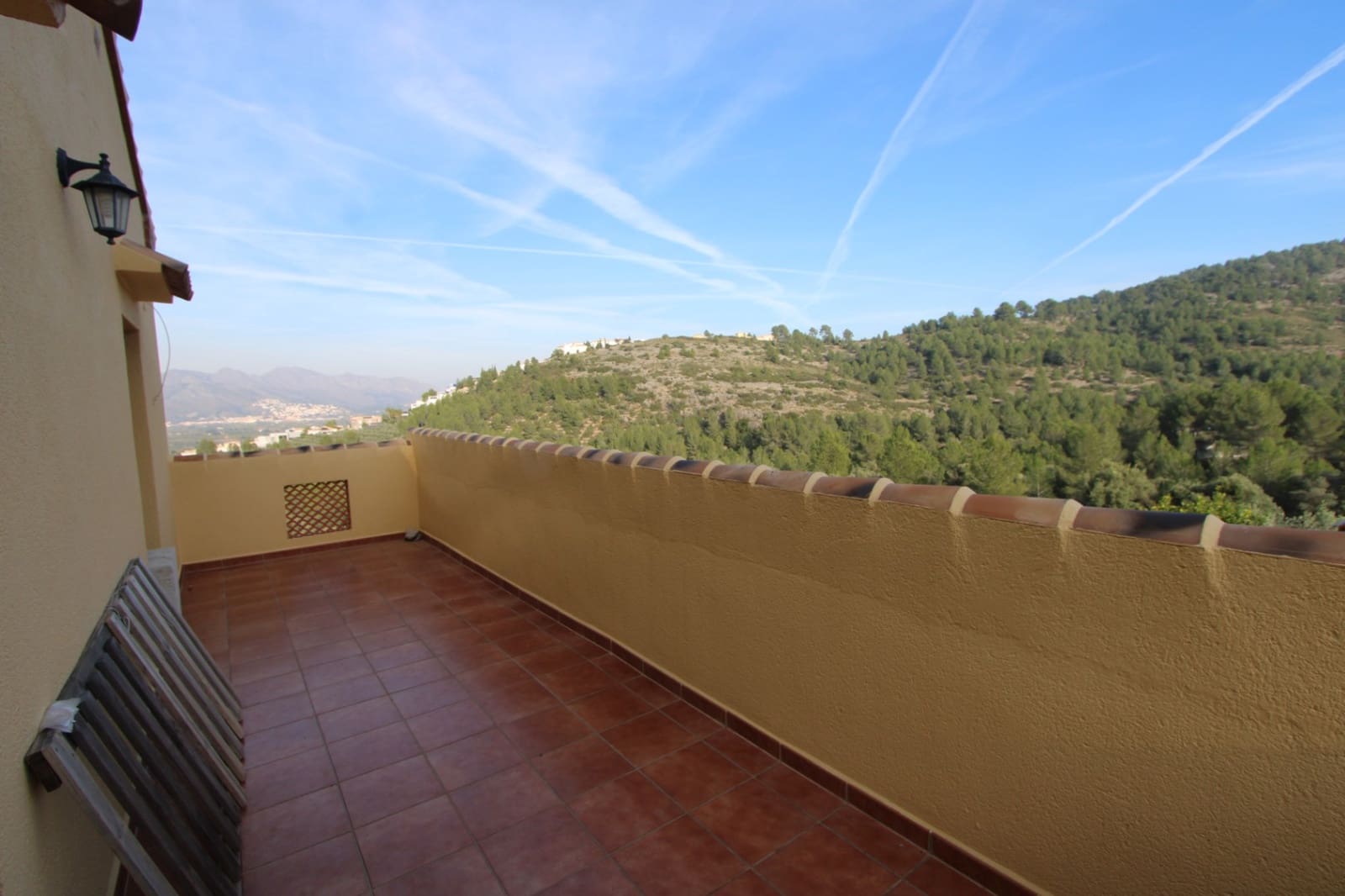 4 bedroom Villa for sale in Orba with pool garage - € 450,000 (Ref: 9511368)