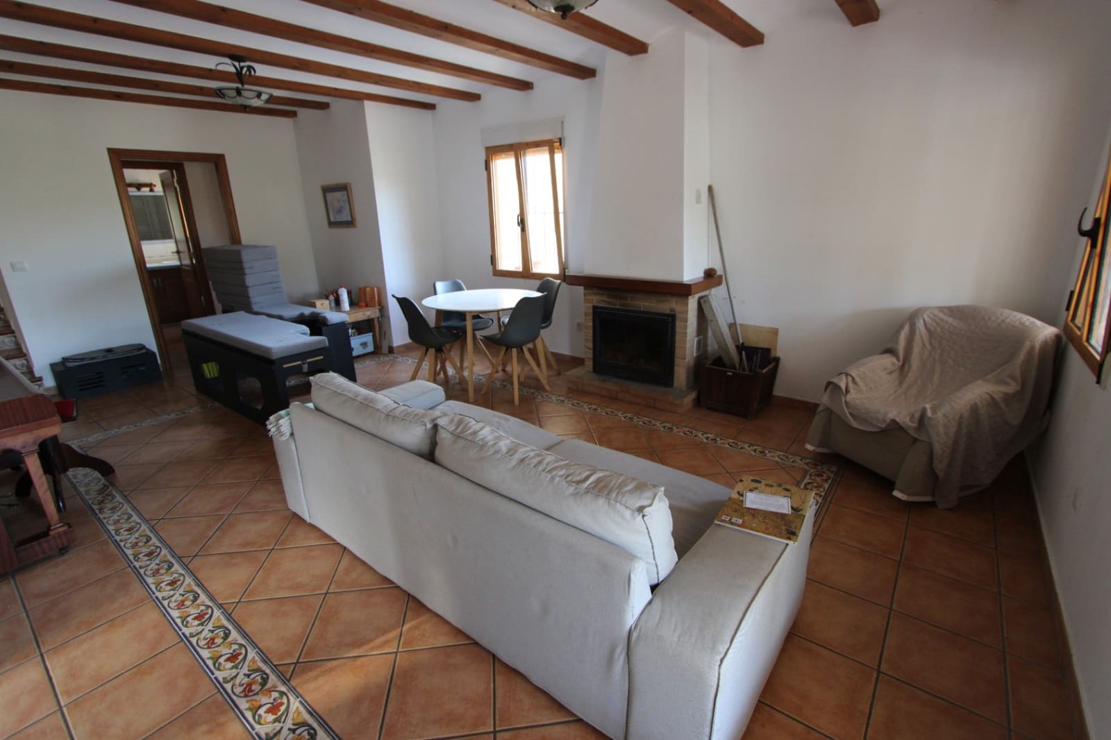 4 bedroom Villa for sale in Orba with pool garage - € 450,000 (Ref: 9511368)