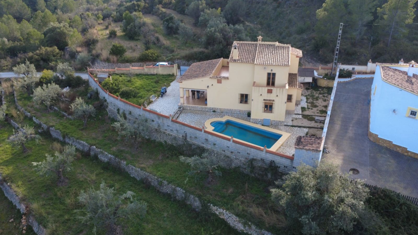 4 bedroom Villa for sale in Orba with pool garage - € 450,000 (Ref: 9511368)