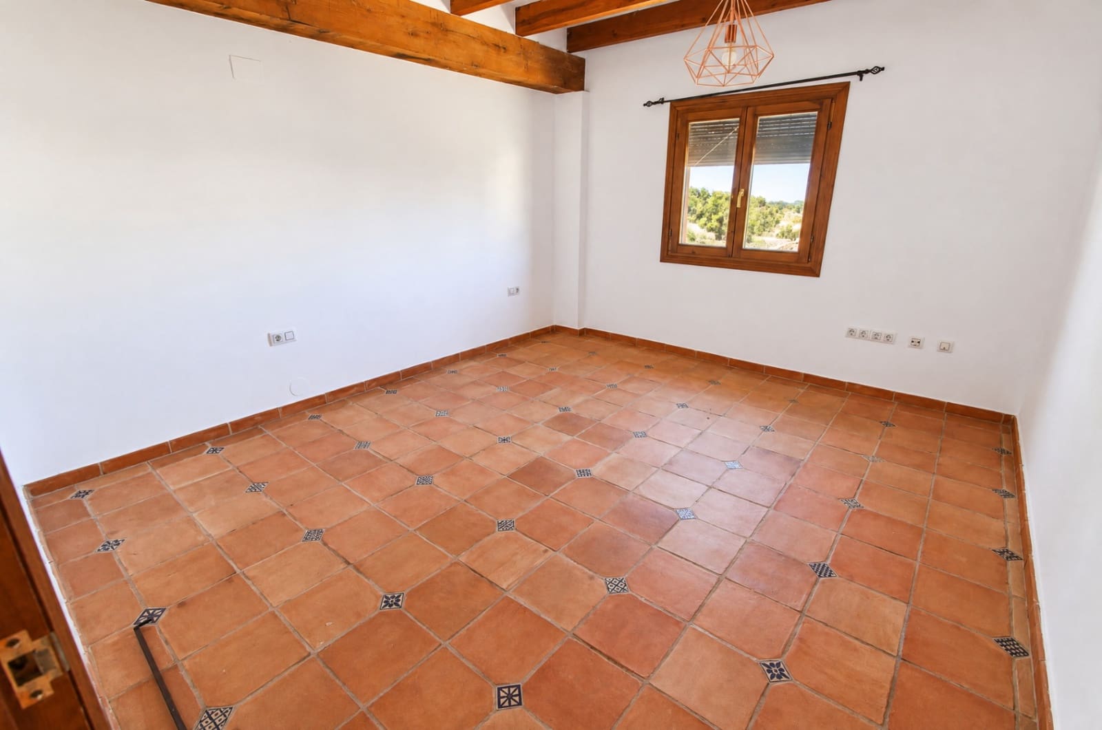 5 bedroom Villa for sale in Orba with pool garage - € 690,000 (Ref: 9528994)