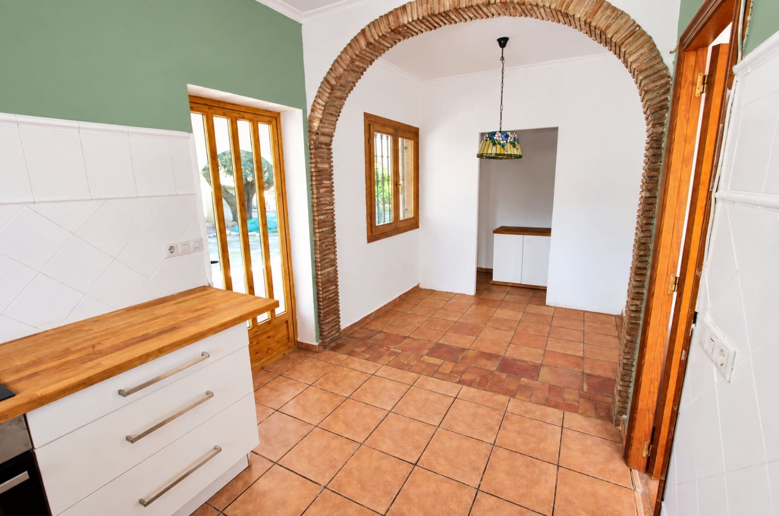 5 bedroom Villa for sale in Orba with pool garage - € 690,000 (Ref: 9528994)