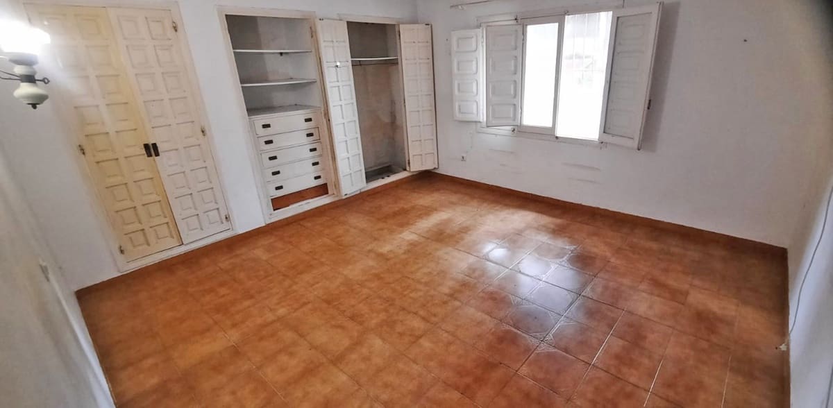 12 soveværelse Villa til salg i Denia med garage - € 817.000 (Ref: 9548557)