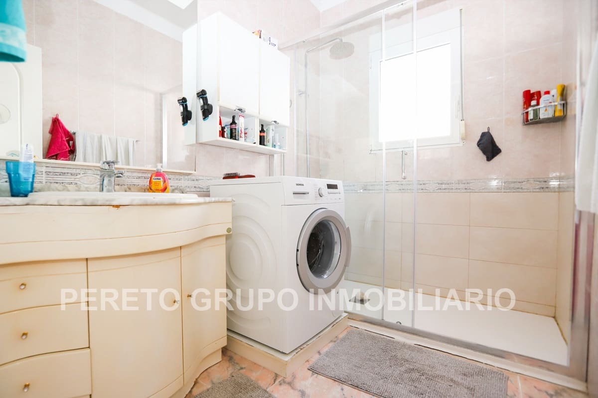 4 bedroom Villa for sale in Denia with pool garage - € 357,000 (Ref: 9606803)