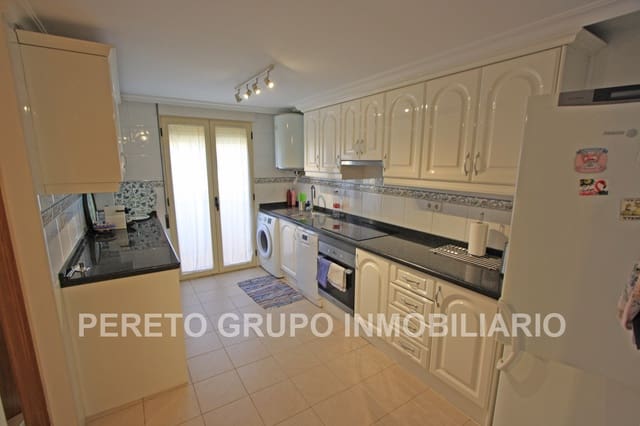 3 quarto Penthouse para venda em Dénia com piscina garagem - 390 000 € (Ref: 9606805)