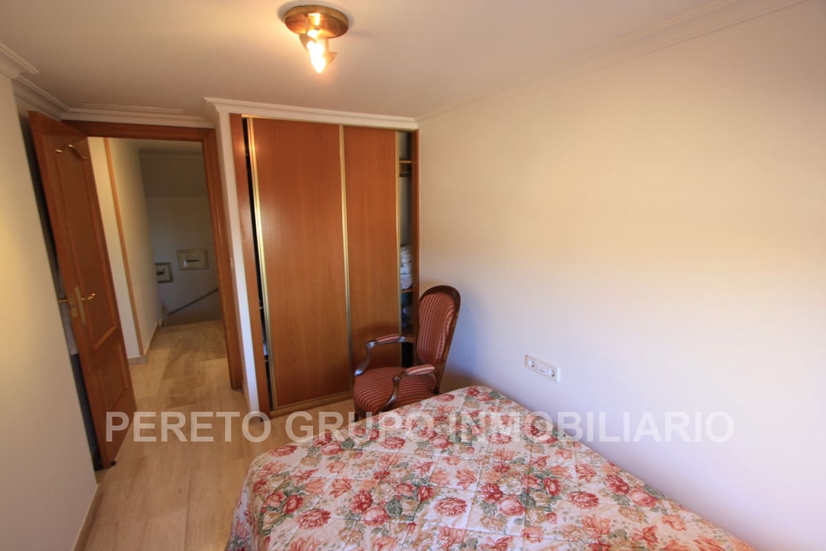 3 quarto Penthouse para venda em Denia com piscina garagem - 390 000 € (Ref: 9606805)