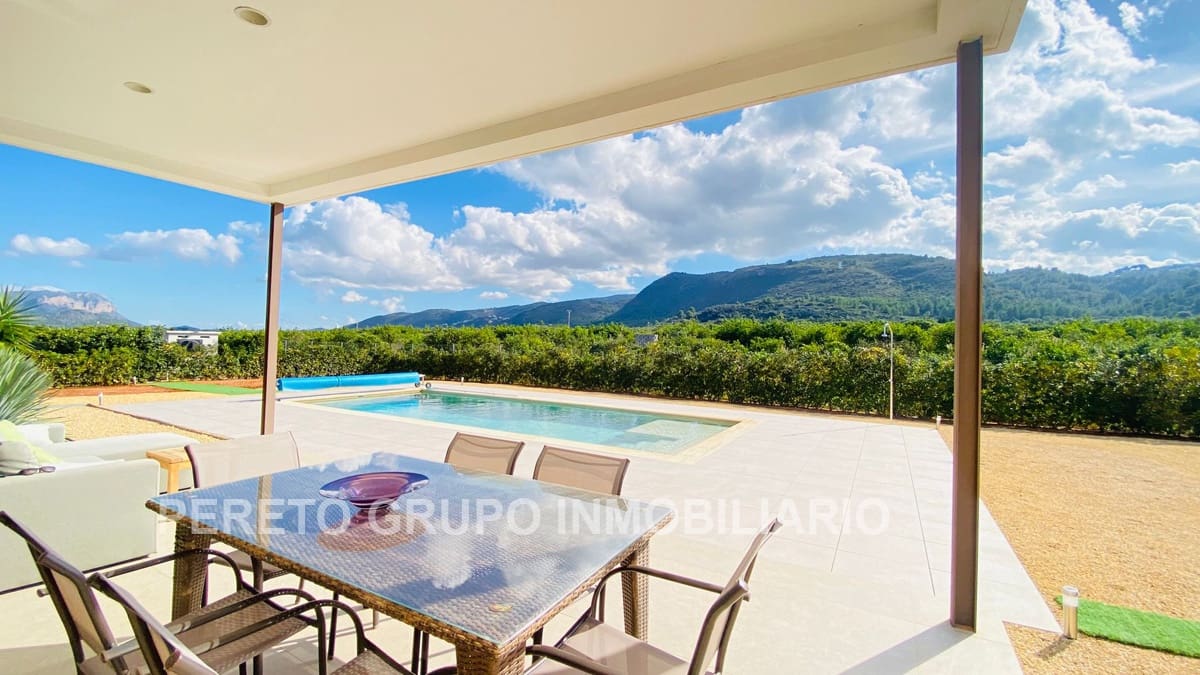 3 soveværelse Villa til salg i Beniarbeig med swimmingpool garage - € 875.000 (Ref: 9606808)