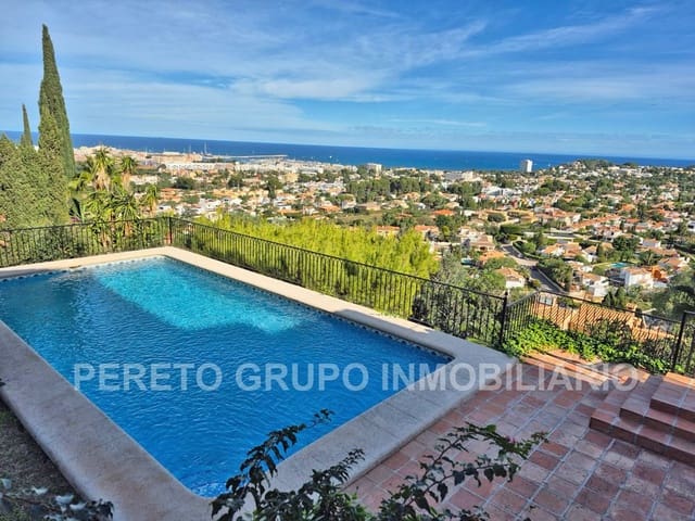 6 makuuhuone Huvila myytävänä paikassa El Montgó, Dénia mukana uima-altaan 
autotalli - 1 150 000 € (Ref: 9606809)