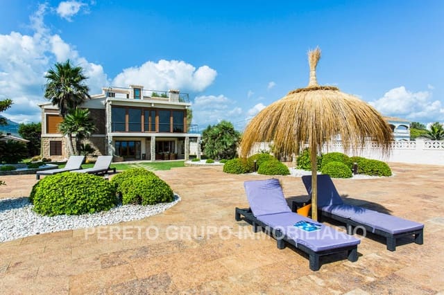 5 makuuhuone Huvila myytävänä paikassa Dénia mukana 
autotalli - 2 000 000 € (Ref: 9606810)