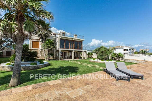 5 makuuhuone Huvila myytävänä paikassa Dénia mukana 
autotalli - 2 000 000 € (Ref: 9606810)